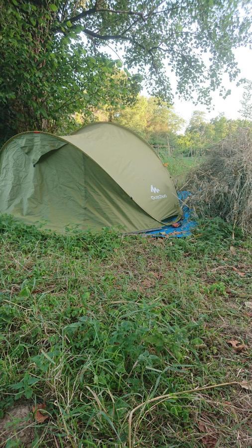 Tente En Permaculture Pirate Creysse  Extérieur photo
